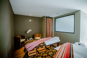 Salas de tratamiento para parejas, tratamientos corporales, aromaterapia