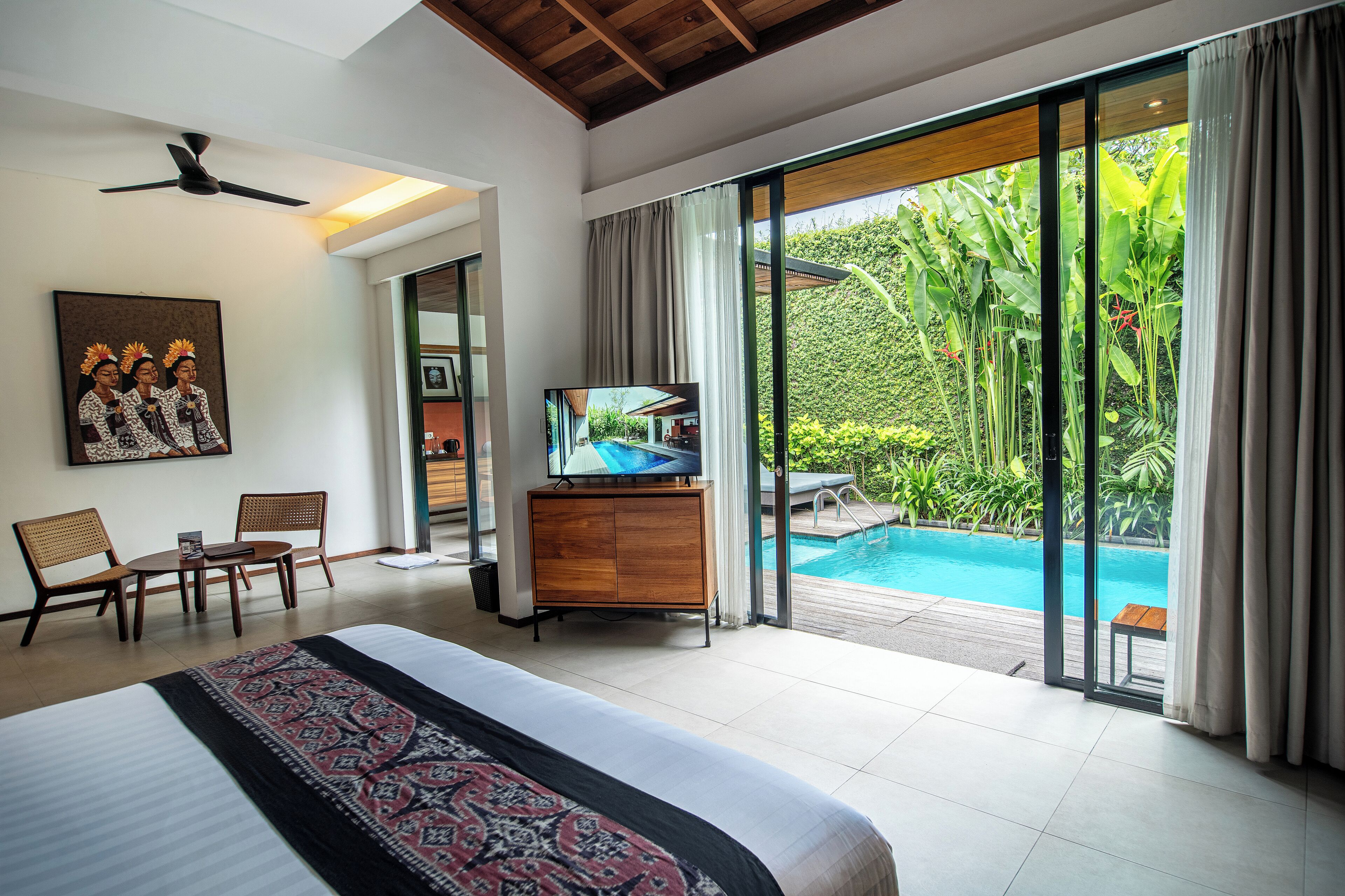 Villa, 1 Schlafzimmer, eigener Pool (Daily Afternoon Tea) | Minibar, Zimmersafe, Schreibtisch, schallisolierte Zimmer