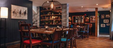 Bar (en el alojamiento)