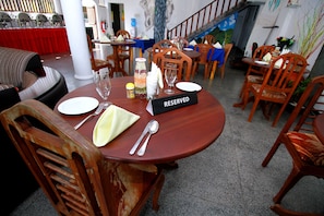 Free daily cooked-to-order breakfast