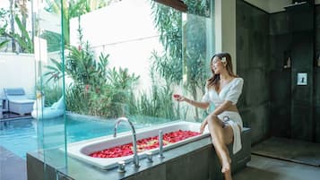 Badewanne und Dusche (separat), Komfortbadewanne, Regendusche