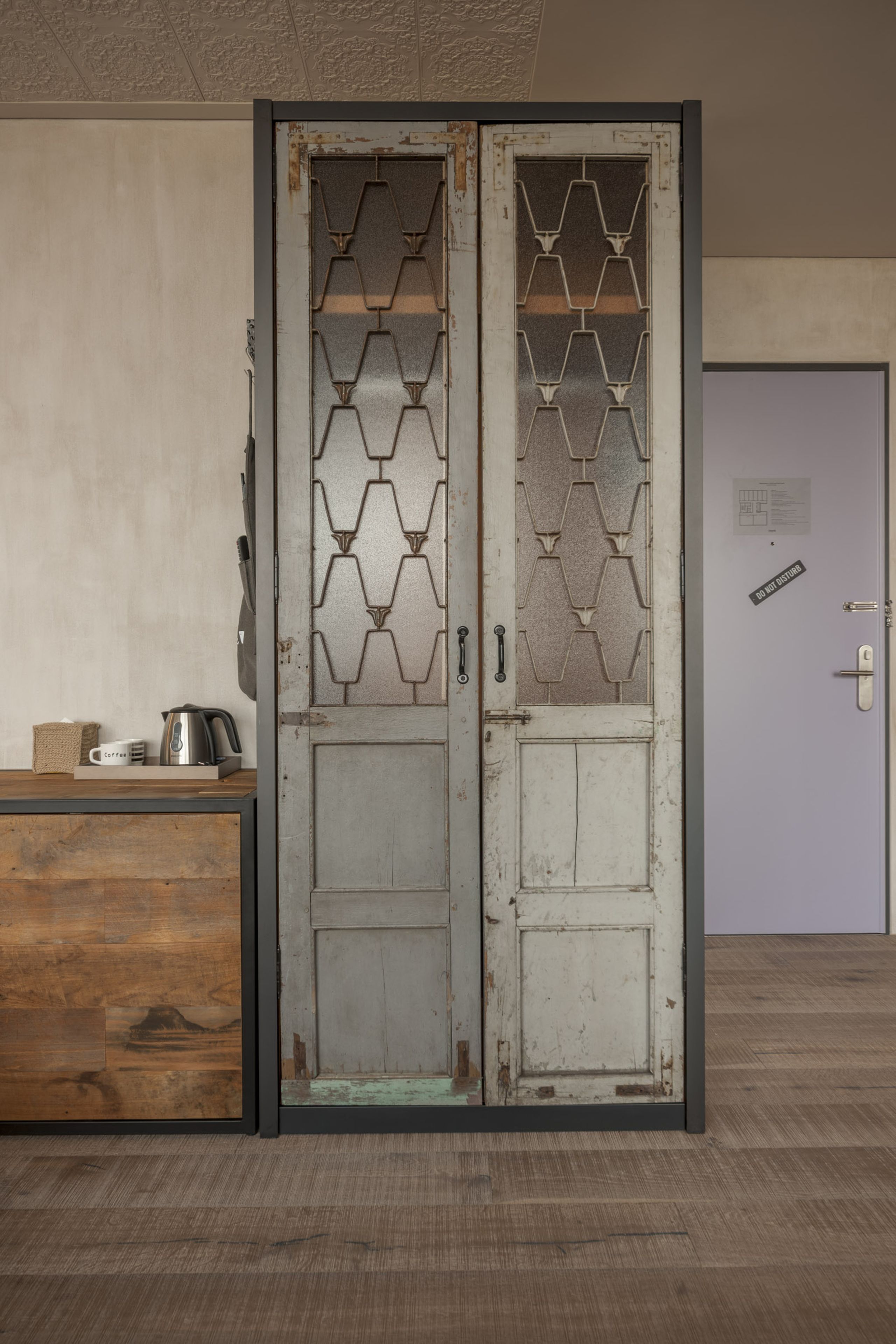 studio (02) | premium bedding, in-room safe, soundproofing, free wifi