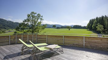 Suite, balcón, vistas a la montaña | Terraza o patio