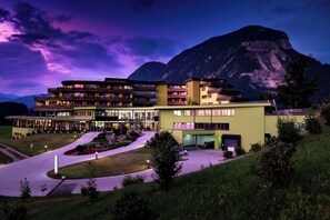Indoor pool, outdoor pool, sun loungers