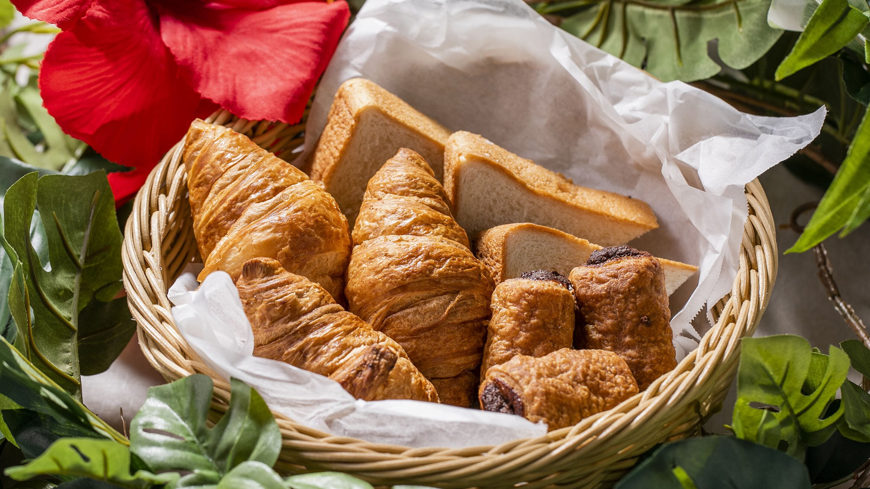 Buffet déjeuner servi tous les jours en supplément