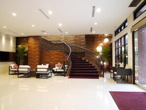 Lobby - F Hotel Sanyi (Sanyi)