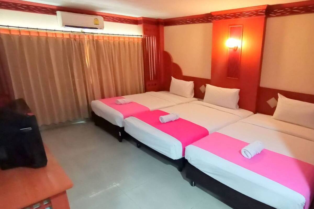ห้องสแตนดาร์ดทริปเปิล | โต๊ะทำงาน, เตียงเสริม/เปล, Wi-Fi ฟรี, ผ้าปูที่นอน
