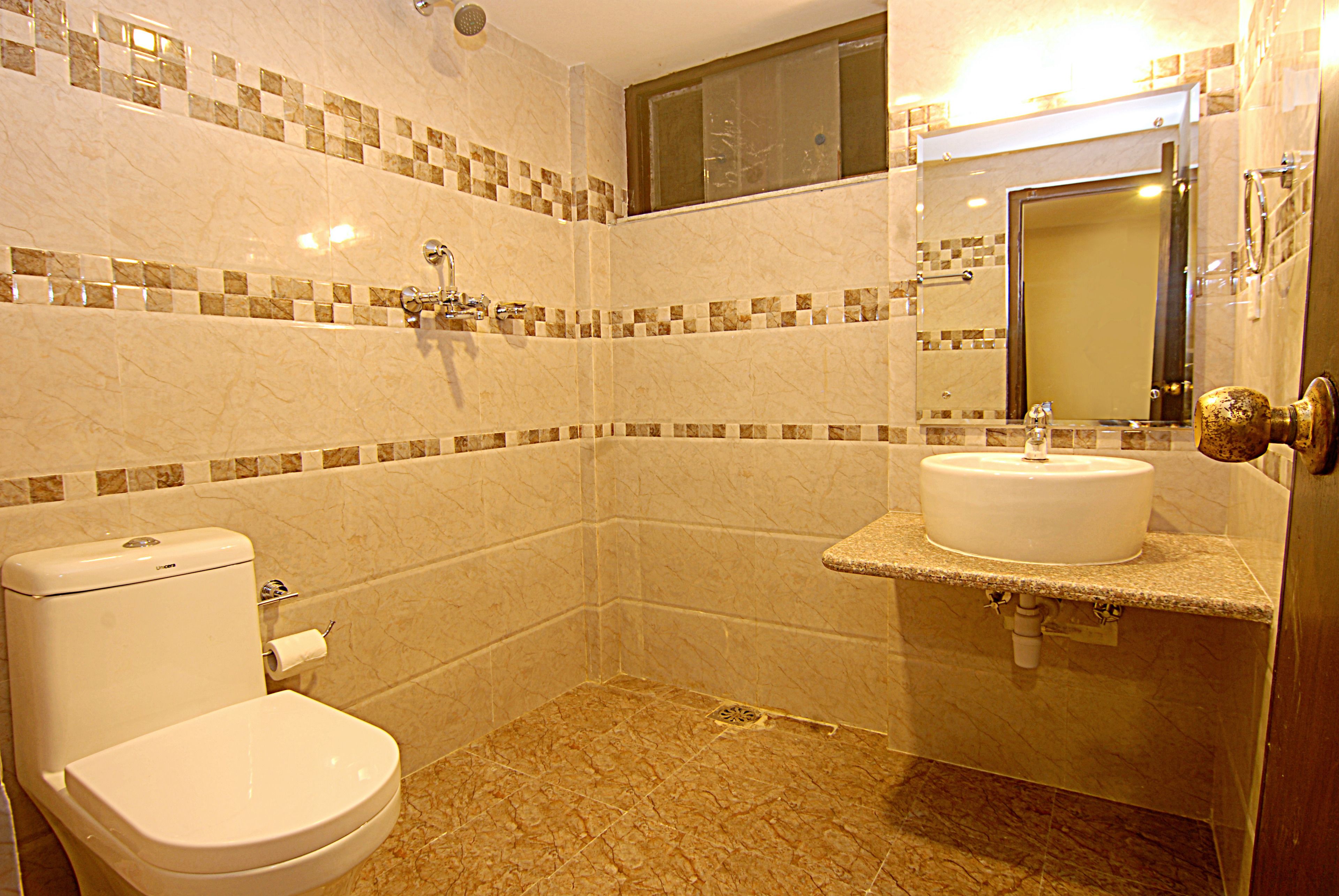 suite | bathroom | free toiletries, hair dryer, slippers, towels