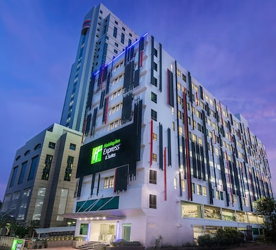 Holiday Inn Express & Suites Johor Bahru by IHG