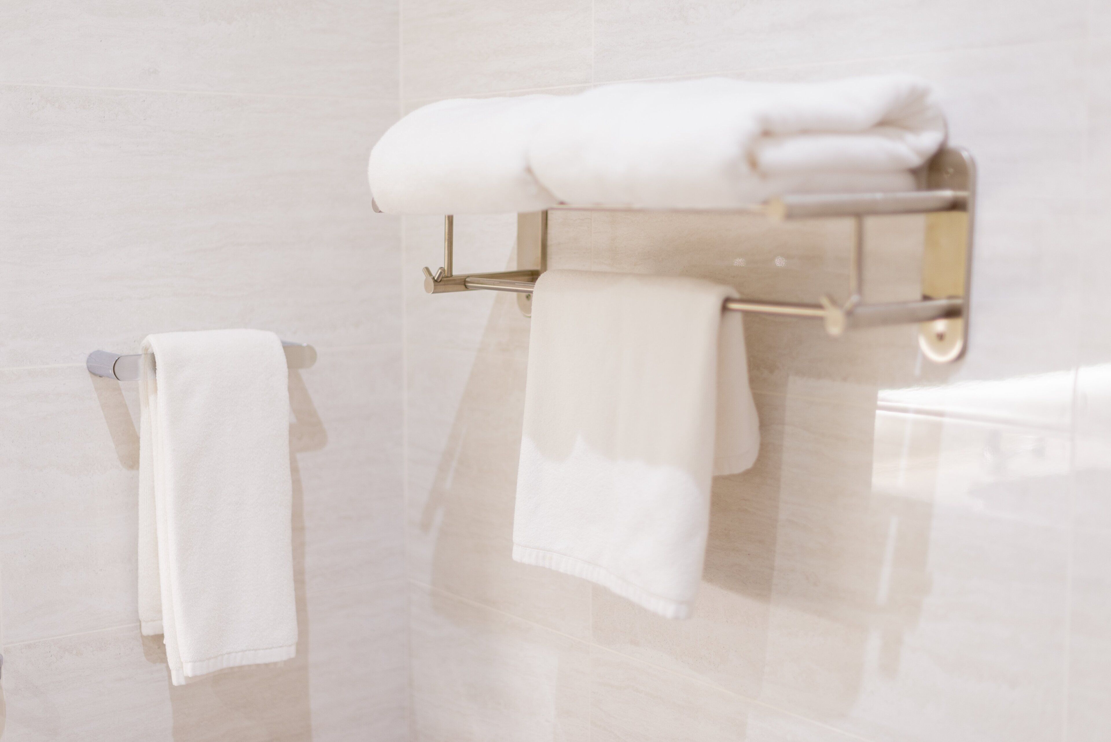 standard room, 1 queen bed, accessible | 1 bedroom, in-room safe, desk, blackout curtains