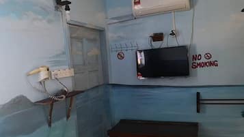Double Room, Sea View | Television