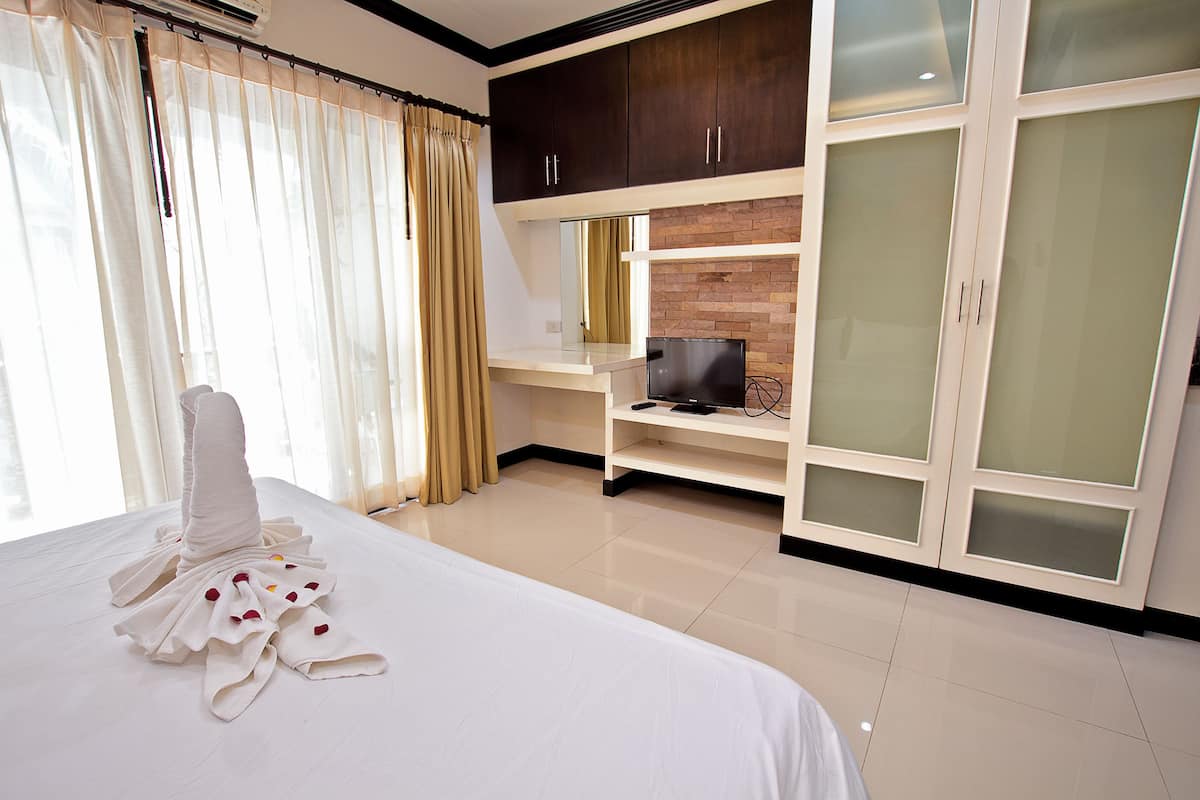 Studio Apartment | Desk, free WiFi, bed sheets