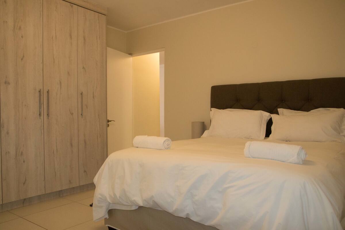 Family Apartment, 2 Bedrooms | In-room safe, soundproofing, iron/ironing board, WiFi (free)
