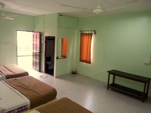 Familiekamer | Een strijkplank/strijkijzer, extra bedden (toeslag), gratis wifi