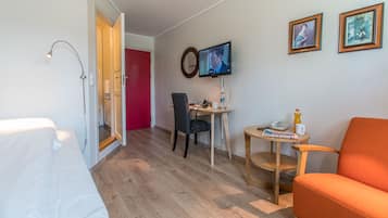 Economy-Einzelzimmer | Pillowtop-Betten, individuell dekoriert, individuell eingerichtet