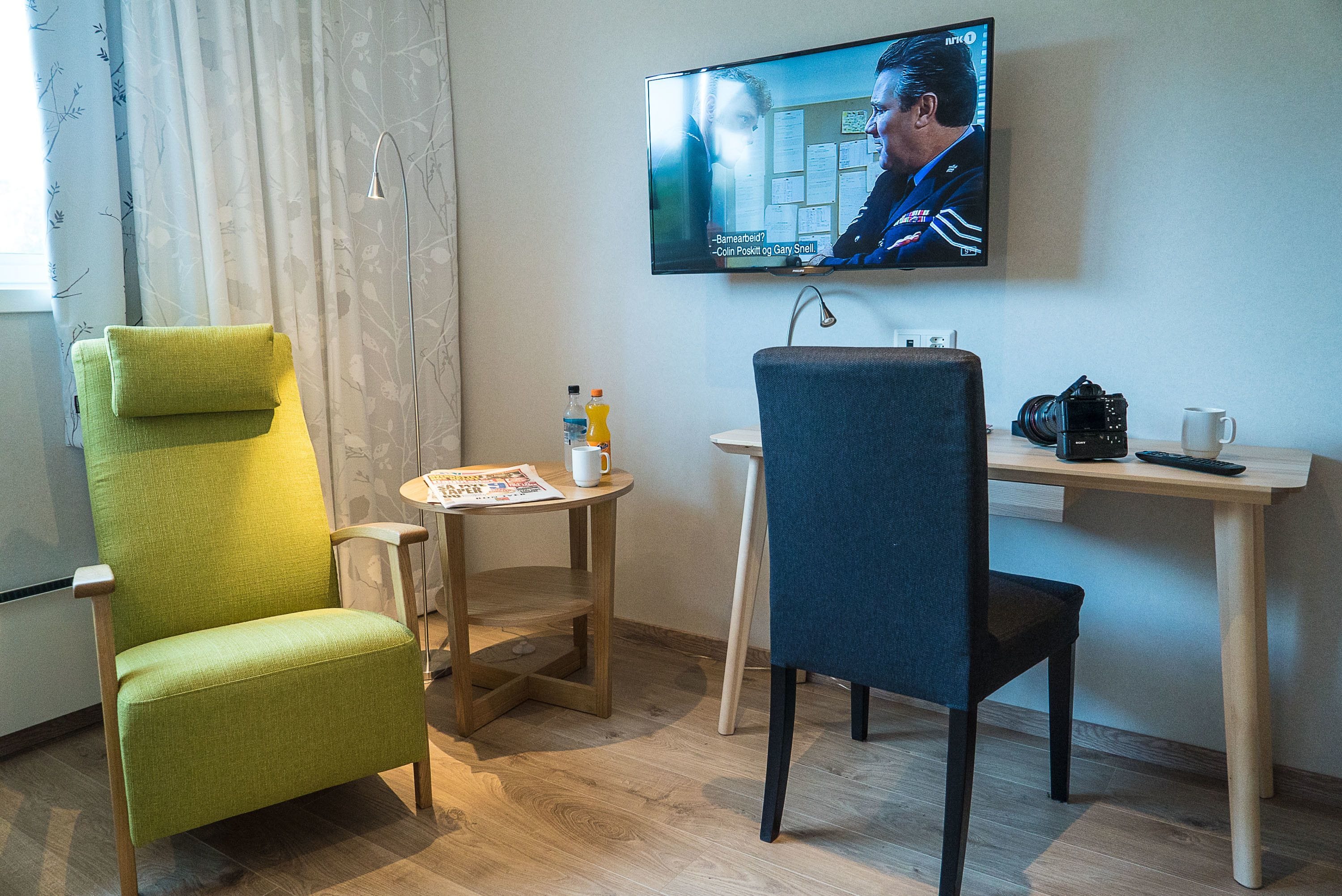 standard room | pillow-top beds, individually decorated, individually furnished, desk