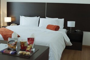 Minibar, in-room safe, desk, free cribs/infant beds - Colonia West Hotel - All Inclusive (Conchillas)