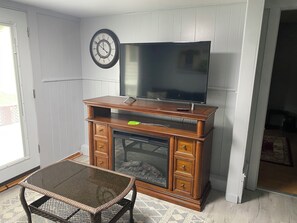 Basic Room | Living area - Northern Family Motel (Potsdam)