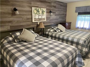 办公桌、笔记本电脑工作区、熨斗/熨衣板、免费 WiFi