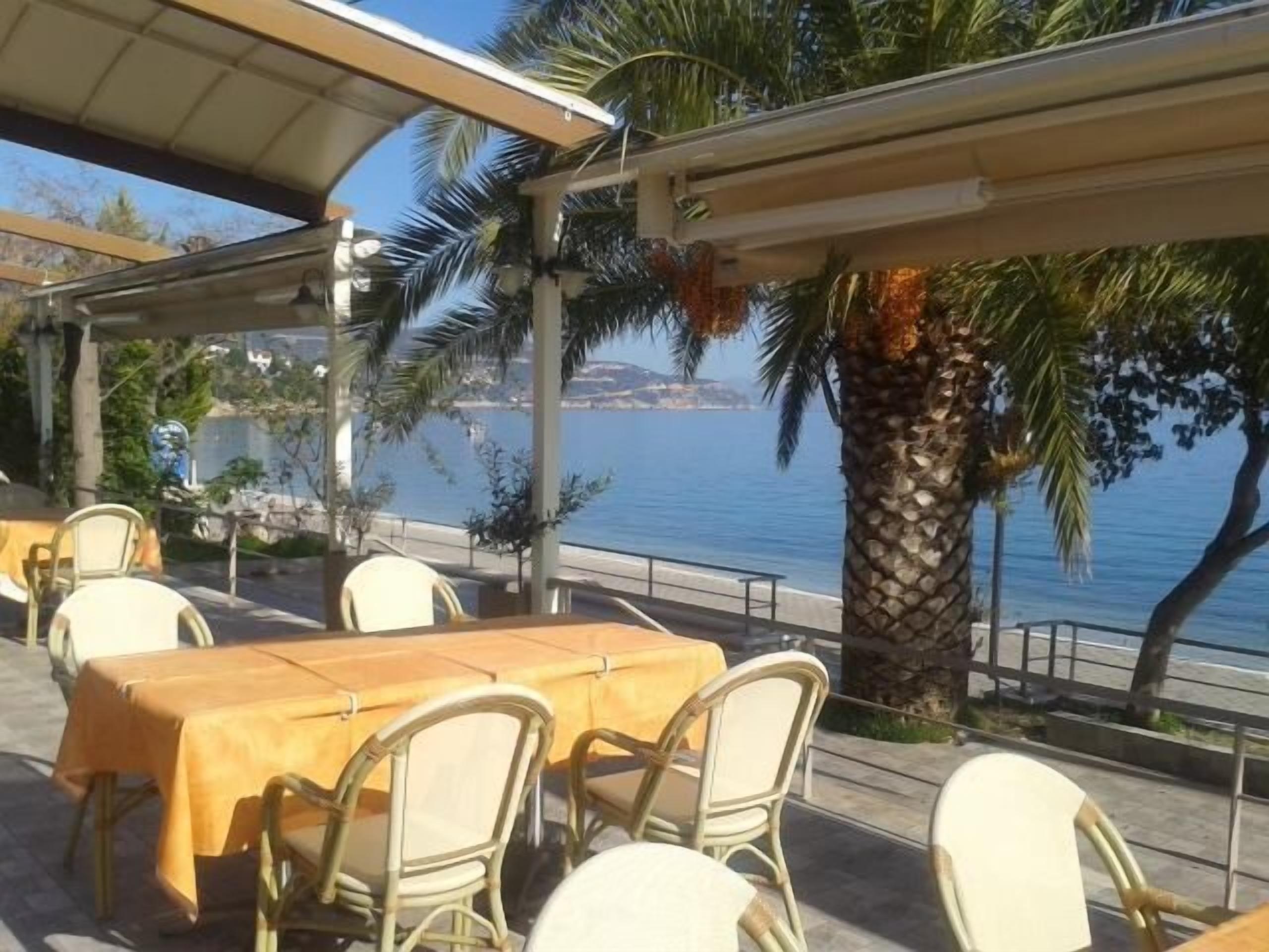 breakfast, lunch, dinner served; greek cuisine