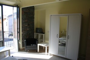 Chambre Double Confort, 1 chambre, salle de bains privée, côté montagne | Équipements de la chambre