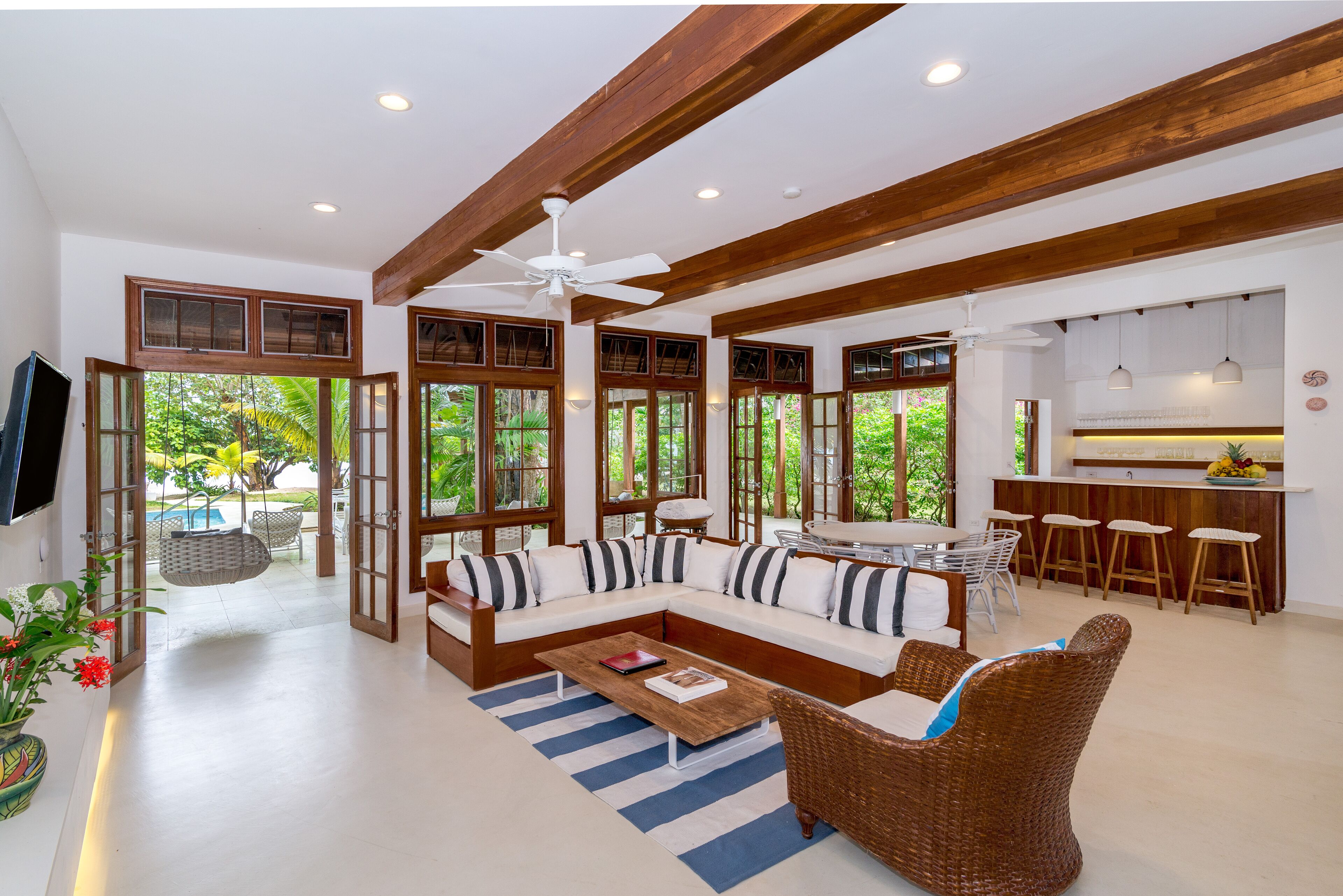 奢华别墅, 5 间卧室 | 起居区 | 平板电视