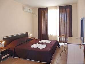 Apartment, 2 Schlafzimmer, Kochnische | Babybetten, WLAN