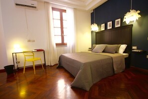 Double Room, Private Bathroom | Desk, free WiFi