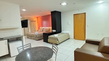 Quarto superior | Escrivaninha, Wi-Fi de cortesia