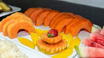 Café da manhã com buffet todos os dias mediante uma taxa