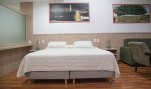 Minibar, bureau, rideaux occultants, Wi-Fi gratuit