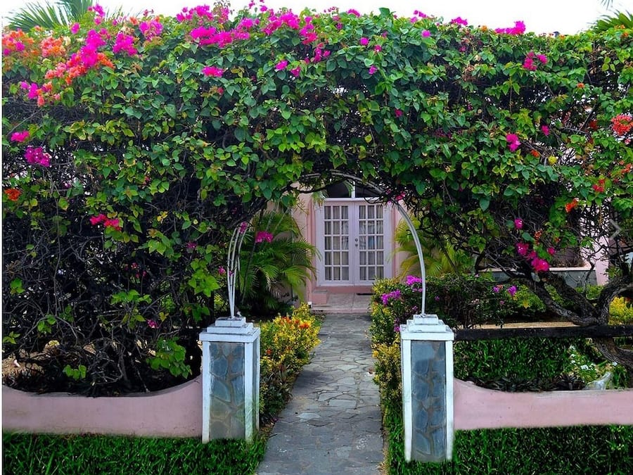 Entrada de la propiedad