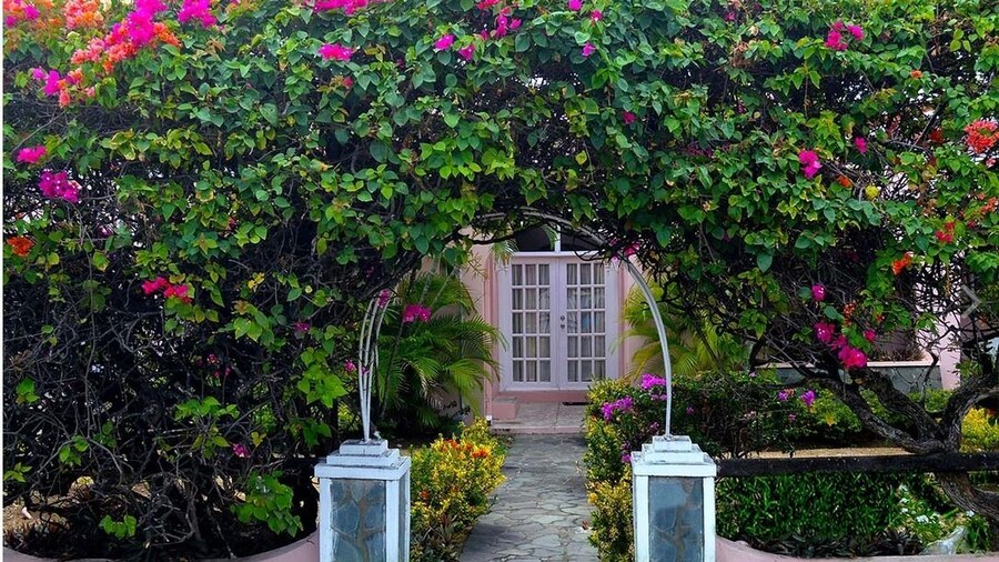 Beachcross Villa Apartments