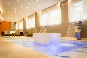 Indoor spa tub - Howard Johnson by Wyndham Neuquen (Neuquén)
