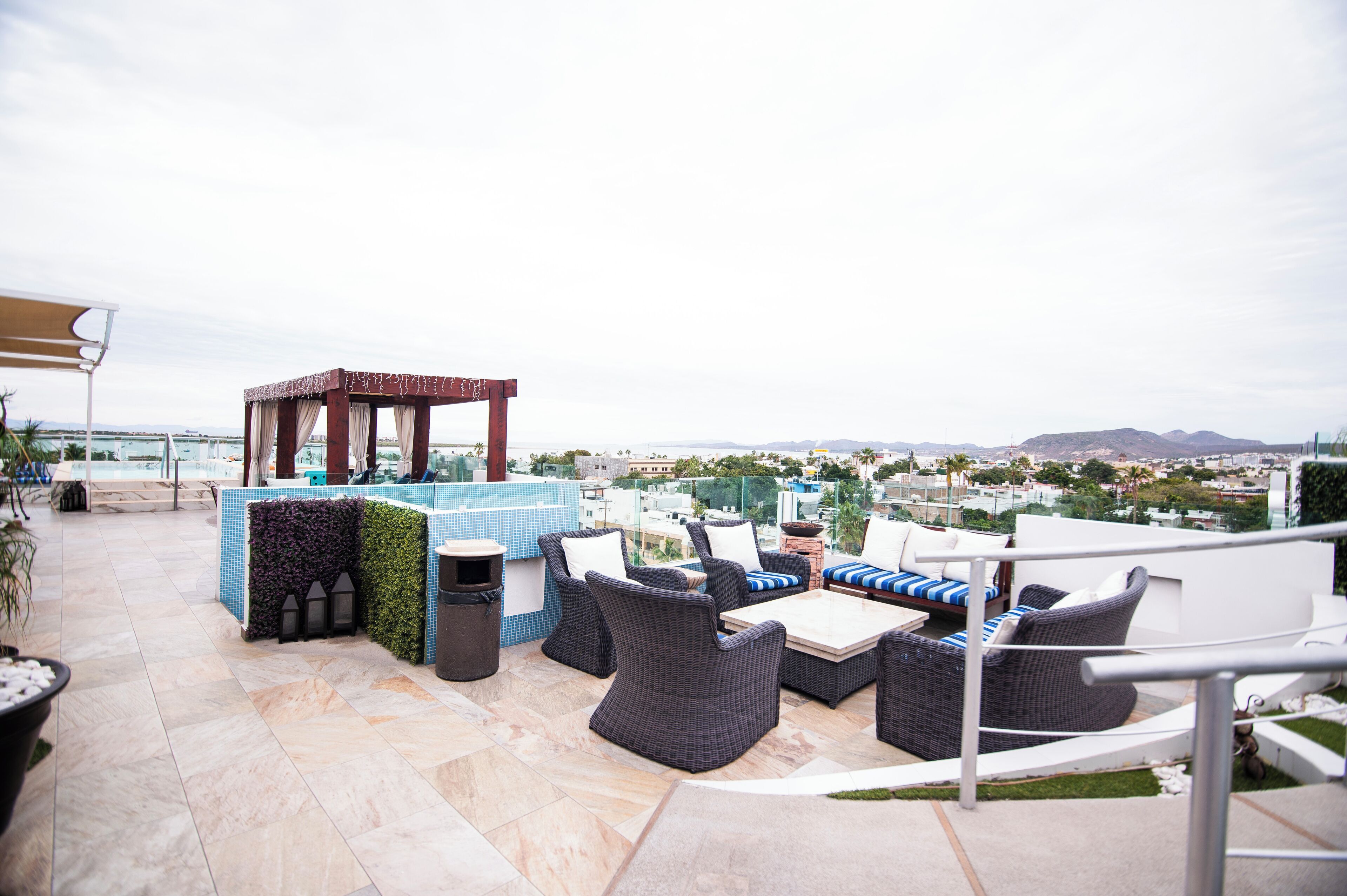 junior suite | 1 bedroom, premium bedding, minibar, in-room safe