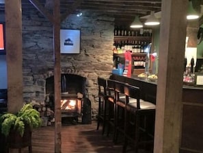 Bar (en el alojamiento)
