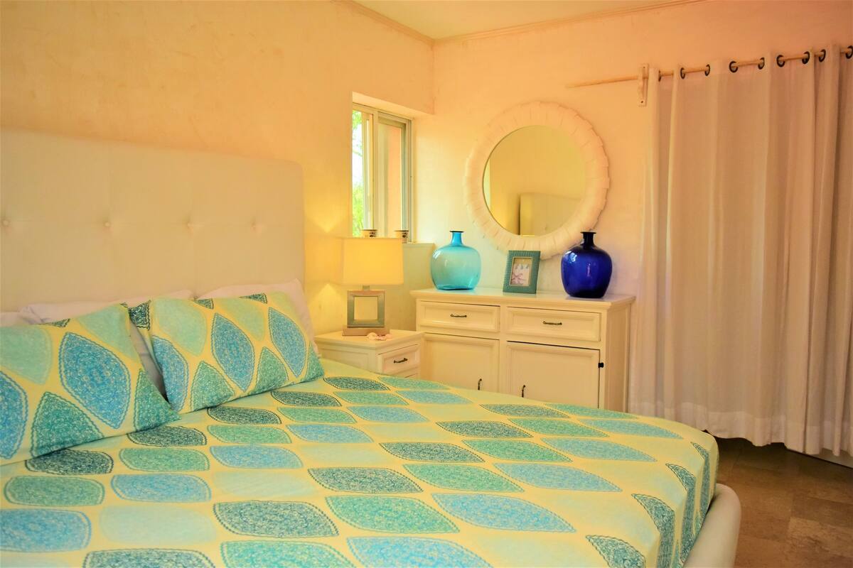 Panoramic Apartment, Marina View, Tower | 1 bedroom, free WiFi, bed sheets