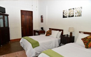 Zweibettzimmer, 1 Einzelbett