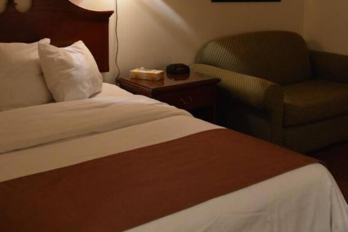 down duvets, iron/ironing board, free wifi, bed sheets