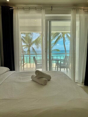 Minibar, in-room safe, blackout drapes, bed sheets - Calypso Beach & Dive Resort (Boracay Island)