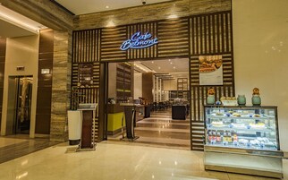 Breakfast, lunch, dinner served; international cuisine 