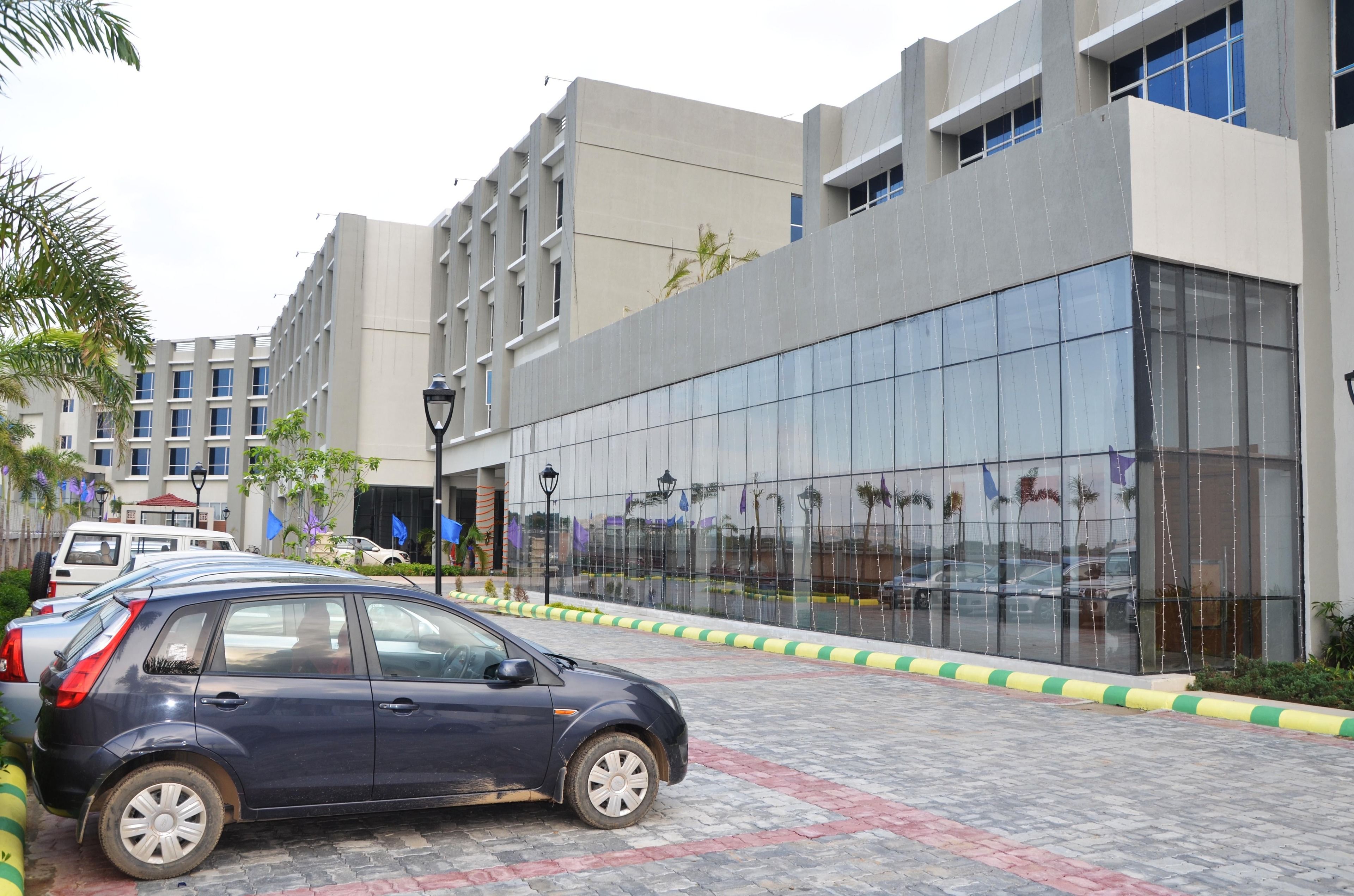 Free self-parking, free valet parking