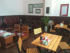 Daily cooked-to-order breakfast for a fee - Truong Giang Hotel (Nha Trang)