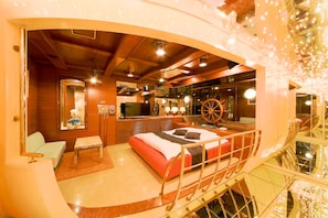 Individually decorated, individually furnished, iron/ironing board - Hotel Public Jam (Osaka)