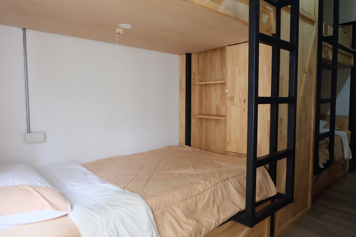 Bed in 8-Bed Mixed Dormitory Room | Accès au Wi-Fi (inclus)
