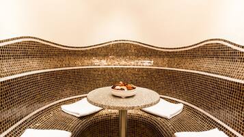 Sauna, steam room
