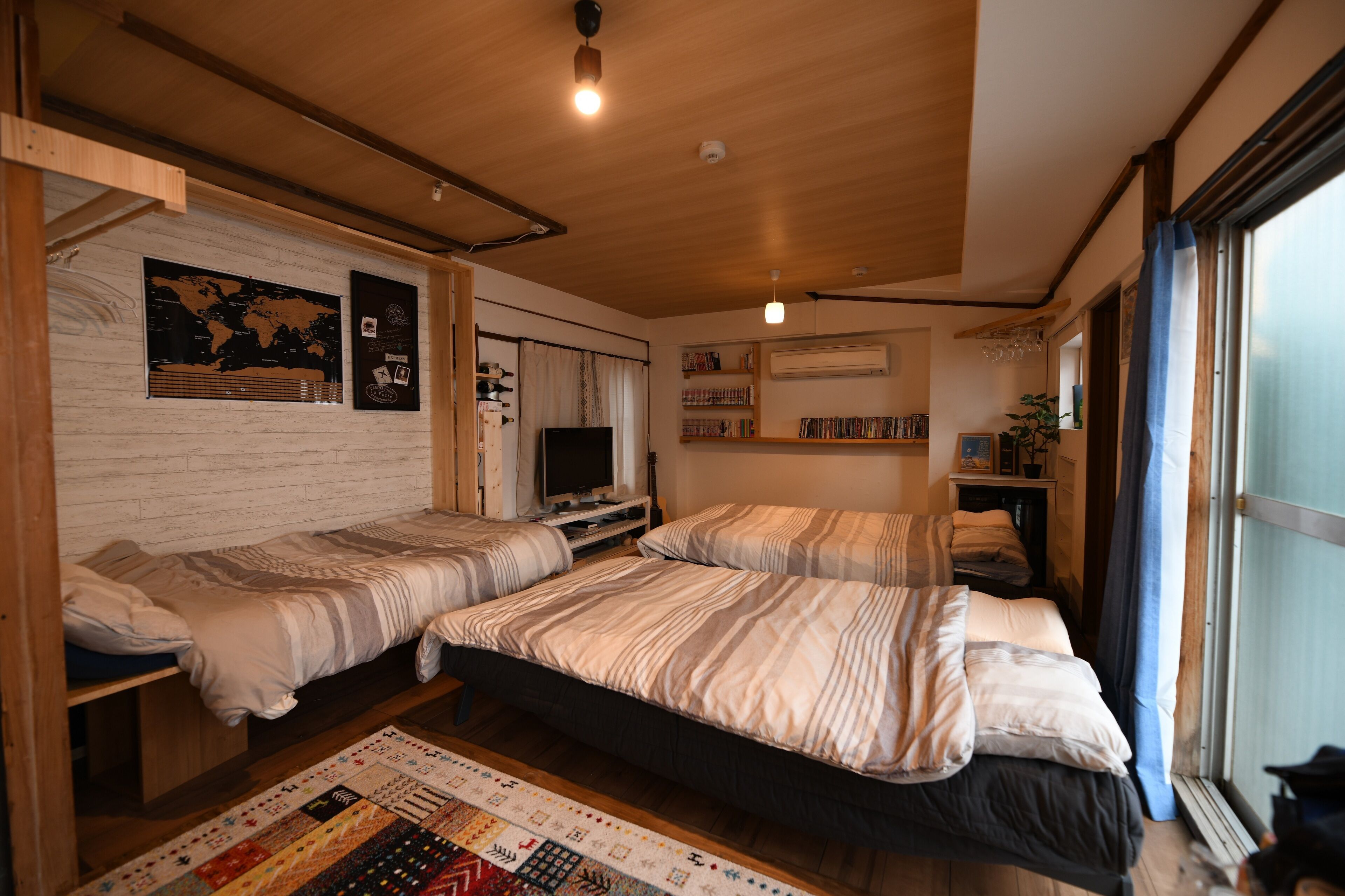 Quarto duplo urbano | Cofres nos quartos, Wi-Fi de cortesia