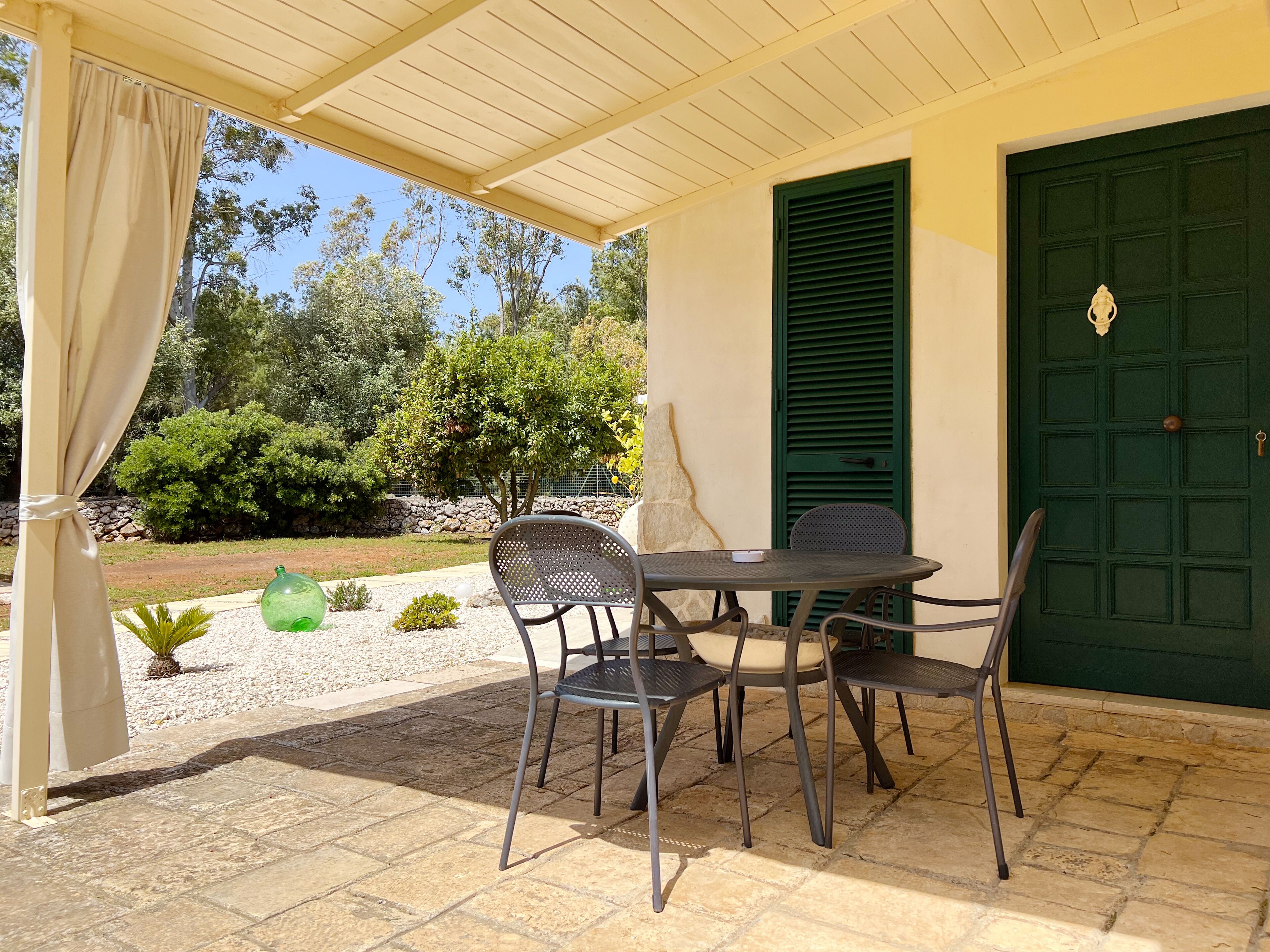 Zimmer | Minibar, Babybetten, kostenloses WLAN, Bettwäsche