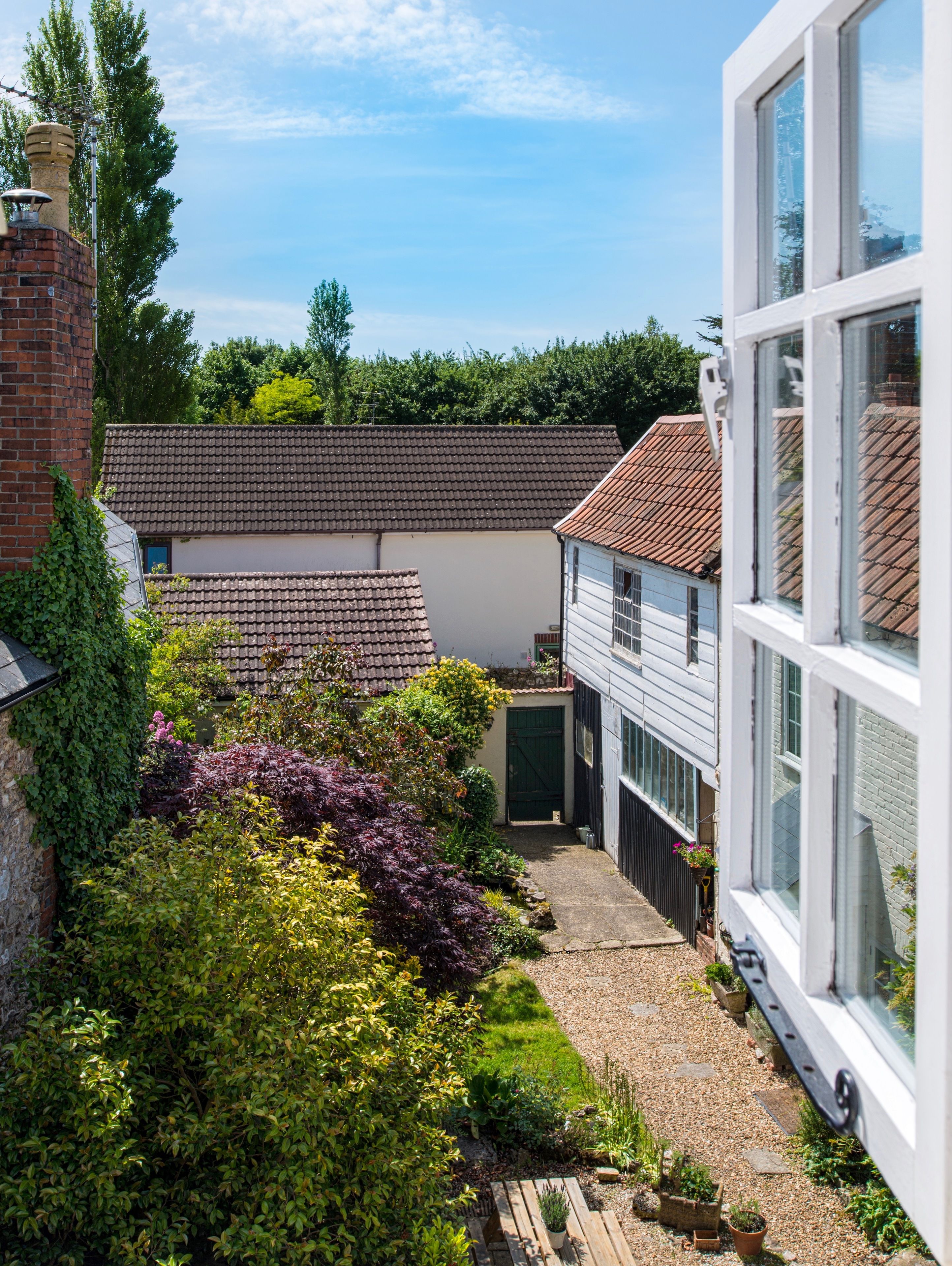 Family Room | Desk, blackout drapes, iron/ironing board, free WiFi