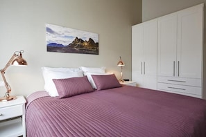 1 bedroom, in-room safe, individually decorated, individually furnished - Opal Apartments (Reykjavik)